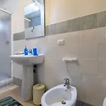 Gabbiano Bianco House * كاستيلساردو