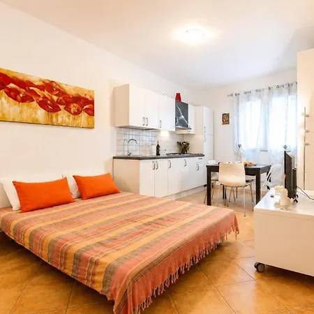 בית נופש Gabbiano Bianco House *