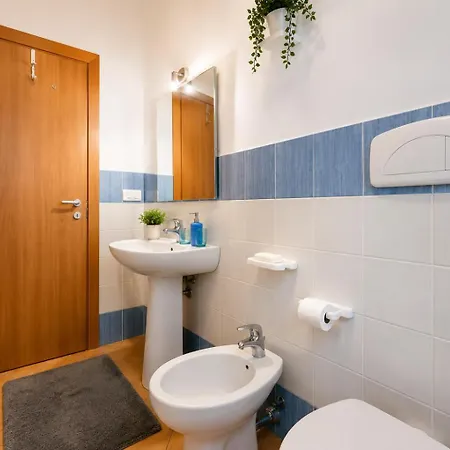 Gabbiano Bianco House בית נופש קאסטלסארדו